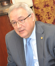 Dr. Amine Moukarzel